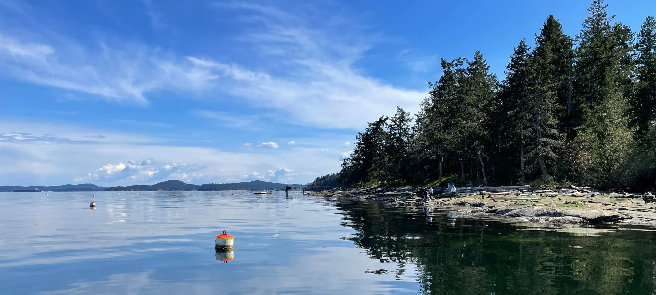 Sunny day at beach near Yellow Point neighbourhood, Nanaimo
